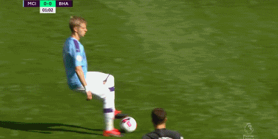 记者：郑智有望接替邵佳一执教青岛西海岸