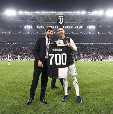 弗兰克谈主场球迷嘘维卡里奥：他们不可能是真正的热刺球迷（弗兰克评主场嘘维卡里奥：这不是真正的热刺球迷所为）