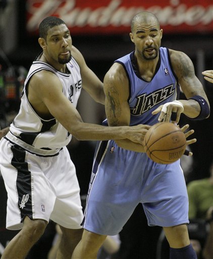 麦卡利斯特二哥：我们个子不高也不快，但总有办法取得成功（麦卡利斯特二哥：身高和速度都不占优，但我们总能找到胜利之道）