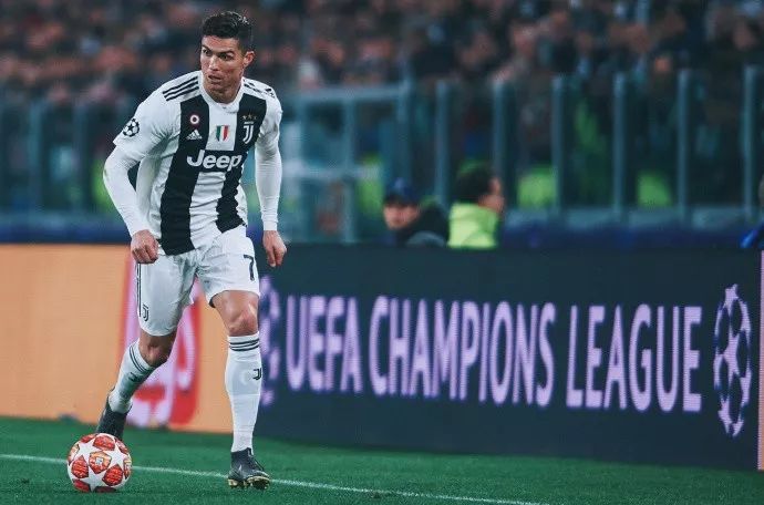 圣保罗总监：会在奥斯卡康复后再讨论未来，做事首先要人性化（圣保罗高层：奥斯卡伤愈后再谈去向，决策以人为本）