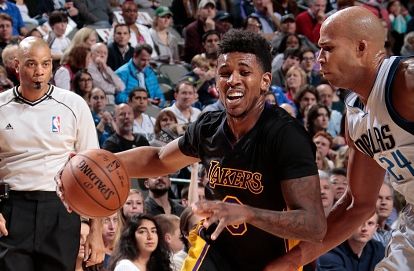 斯科尔斯：梅努正在被阿莫林毁掉，我真是受够了（斯科尔斯炮轰阿莫林毁了梅努：我已忍无可忍）