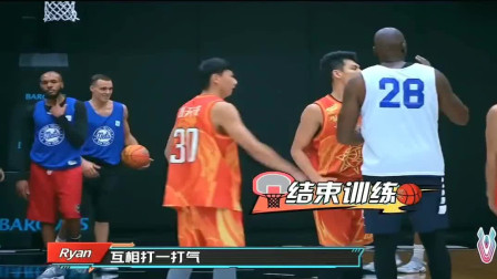 安全至上！NBA杯赛湖人弃用争议地板，恢复主场常规场地（安全优先：湖人于NBA杯赛停用争议球场地板，改回主场常规配置）