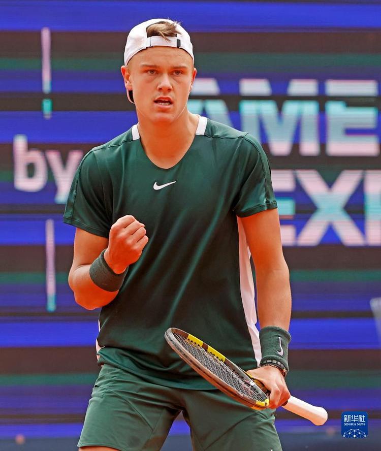 13助的辉 13助的辉