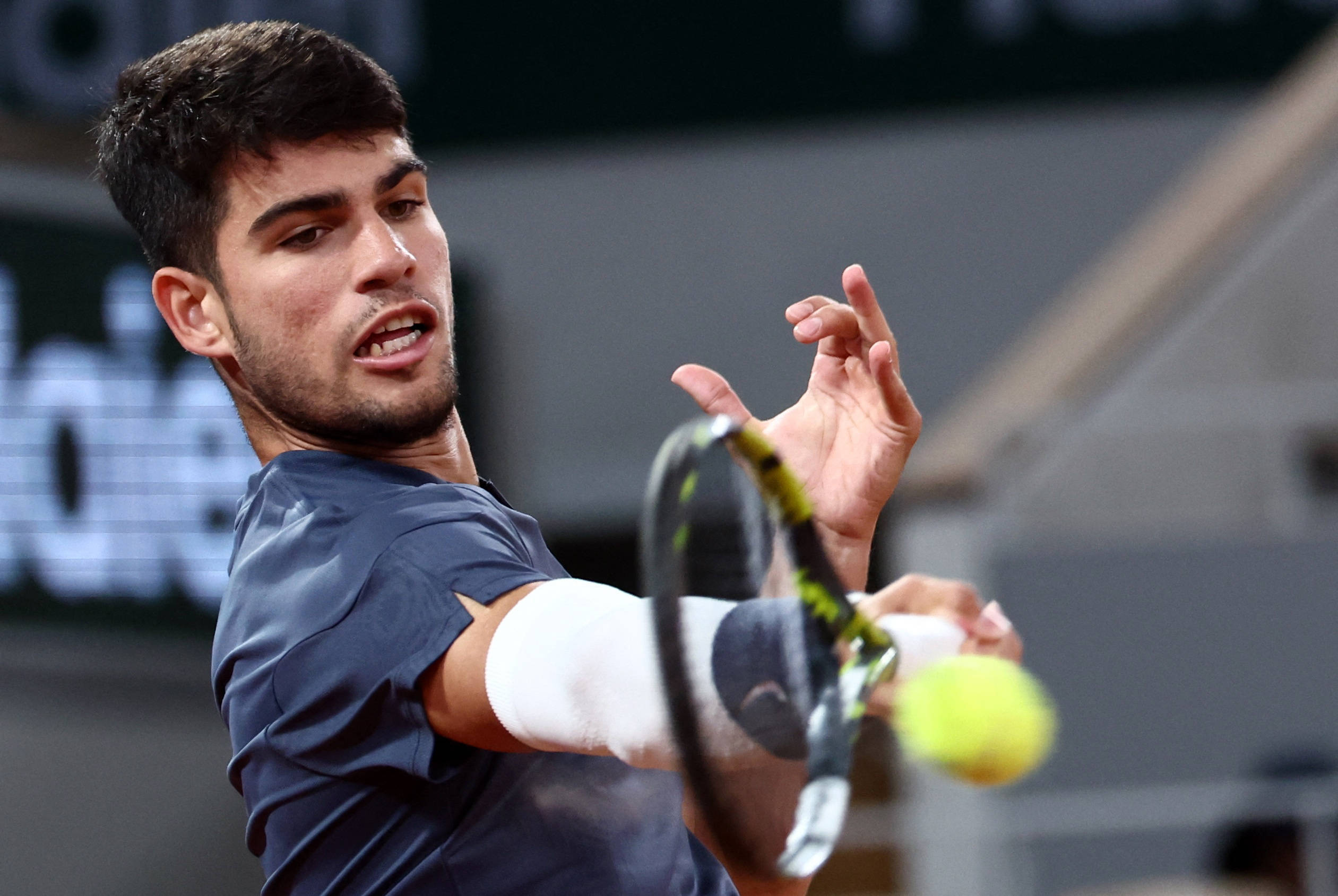 熟悉两人的 熟悉两人的